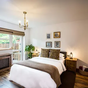 rose-cottage-2.dublin-hotelsweb.com/