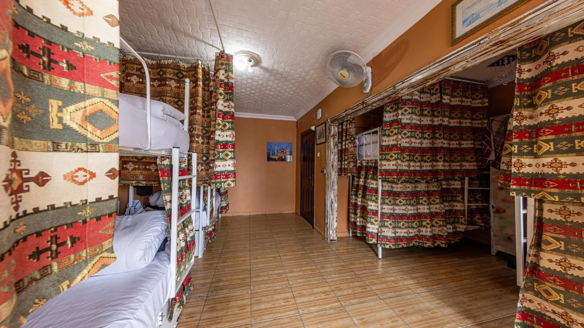 Bahaus Guesthouse Hostel Istanbul